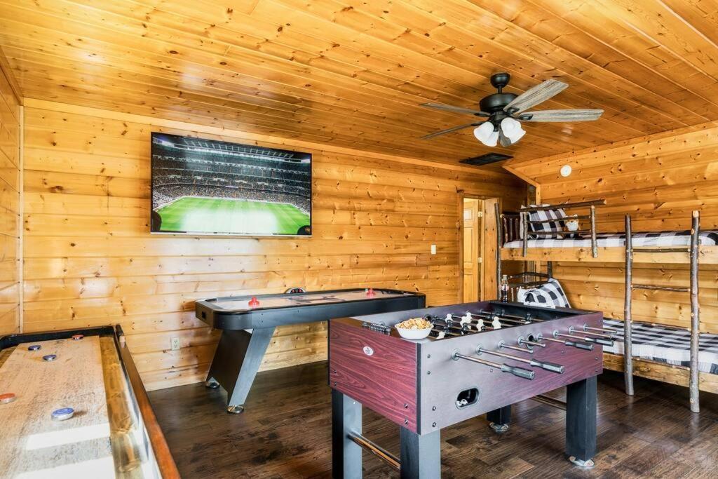 10 Mins To Park Entrance Secluded Gameroom Hottub Gatlinburg Exterior photo