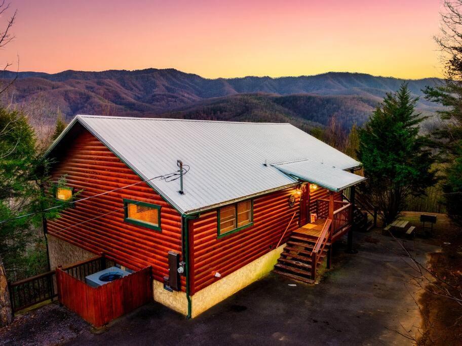 10 Mins To Park Entrance Secluded Gameroom Hottub Gatlinburg Exterior photo