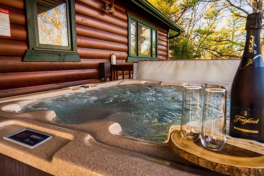 10 Mins To Park Entrance Secluded Gameroom Hottub Gatlinburg Exterior photo